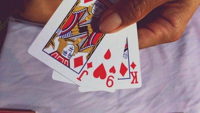 Cách lựa chọn ví vay tiền uy tín và an toàn cho người mới bắt đầu